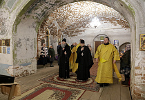 В старинном храме села Усть-Суерское два архиерея совершили Литургию