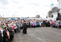 Глава Курганской митрополии принял участие в празднике «Пасхальные встречи в Верх-Тече»