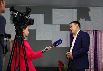 «Люди с безграничными возможностями»: в Юговке состоялась презентация фильма об ансамбле жестовой песни «Поющие руки»