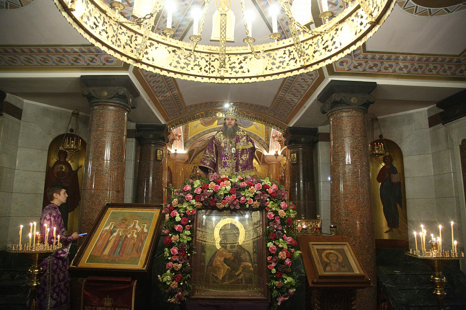 Митрополит Даниил совершил Литургию в Храме-на-Крови г. Екатеринбурга