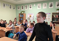 Насельники Чимеевского мужского монастыря провели беседы о церковно-государственном празднике