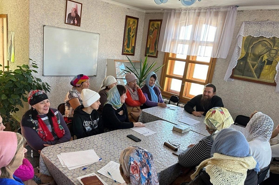 В Успенском храме поселка Варгаши прошел «Разговор о важном»